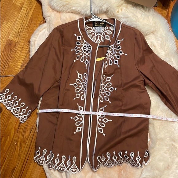Brown Bob Mackie jacket and shirt set medium - Picture 6 of 7